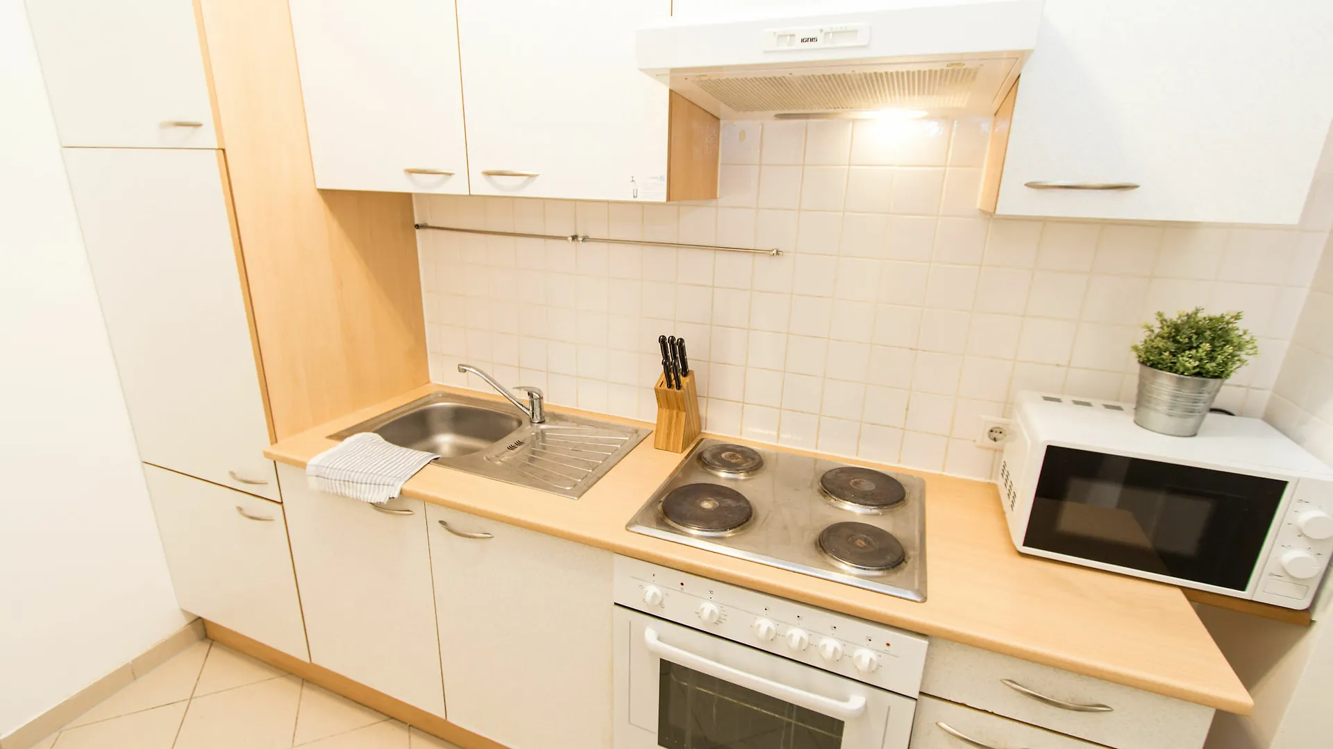 Apartment Knoellgasse Vienna Austria