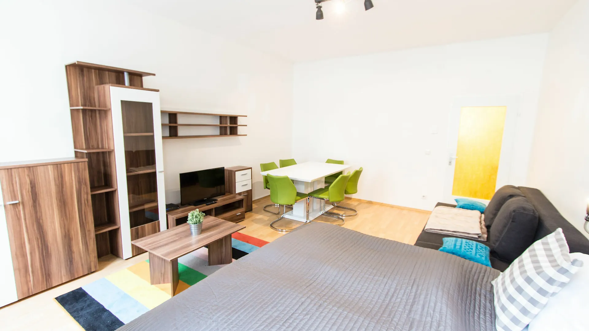 Apartment Knoellgasse Vienna Austria